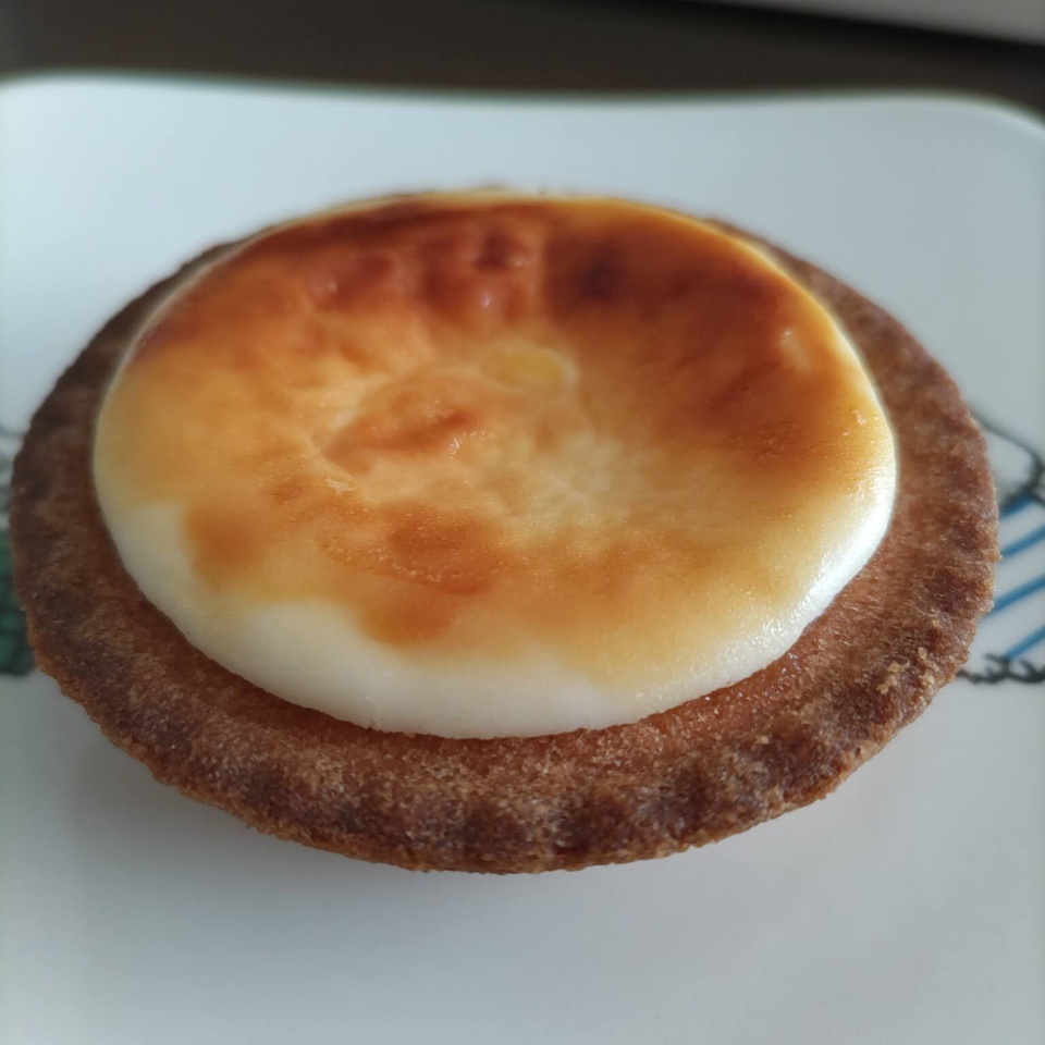 きのとやのチーズタルトを写真撮影した画像